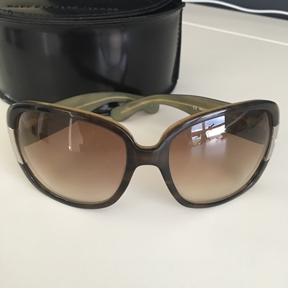 Marc Jacobs Sunglasses - Picture 3 of 5
